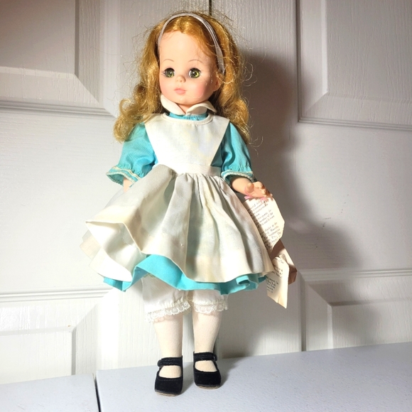 ❤ MADAME ALEXANDER DOLL ALICIA IN WONDERLAND VINTAGE